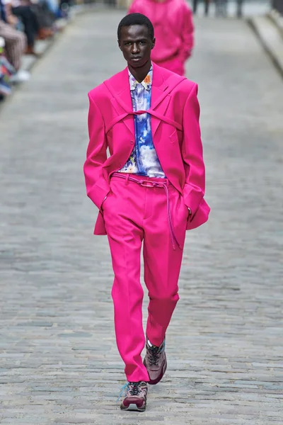 Look 21